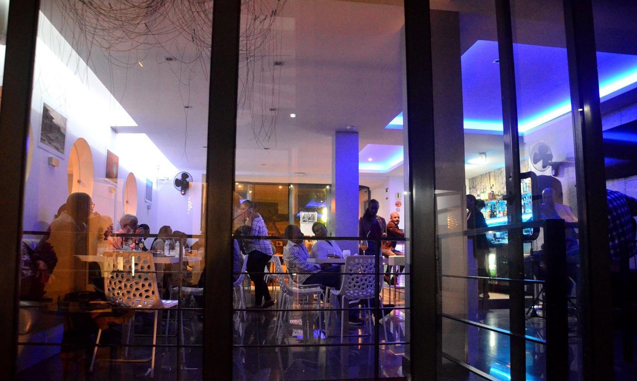 Prassa 3 Boutique Hotel Mindelo Exteriör bild